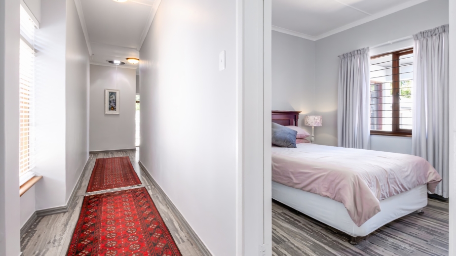 4 Bedroom Property for Sale in Heatherlands Western Cape